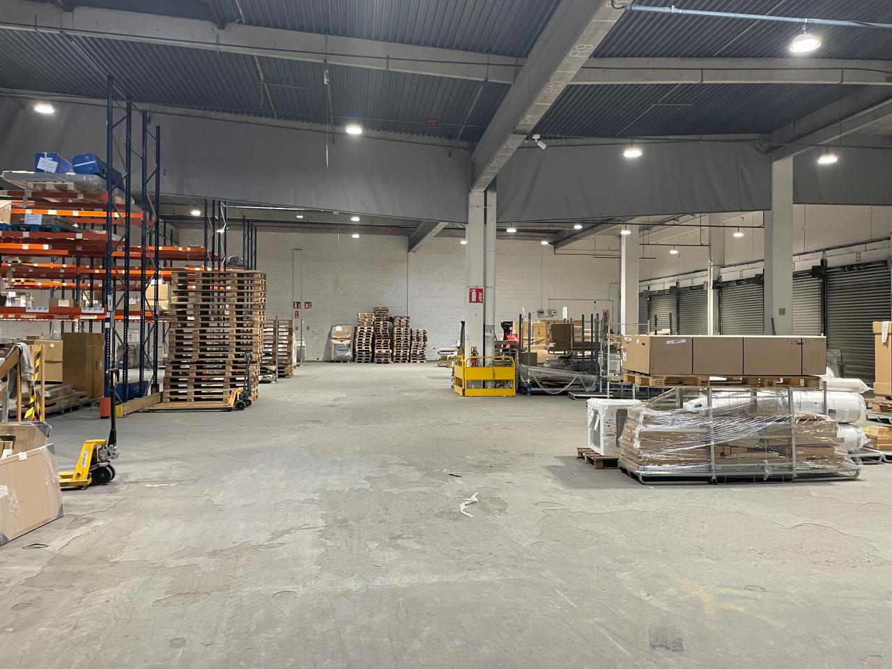 Entrepôt classe c Bruges 6517m² Location entrepôt classe c Bruges Gironde OLLOG2427344 10